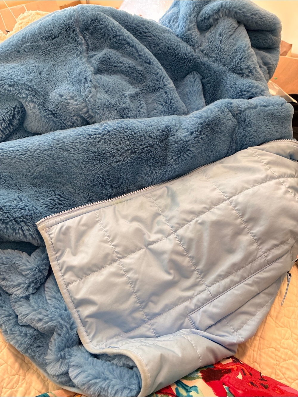 The North Face Girl's Reversible Fleece Jacket - Picture 5 of 16